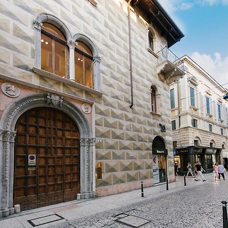Palazzo Confalonieri Da Lisca Verona Exterior foto